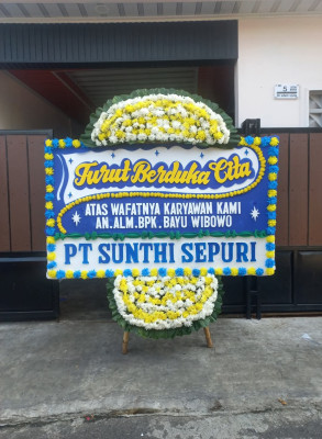 Papan Bunga Duka di Prigen