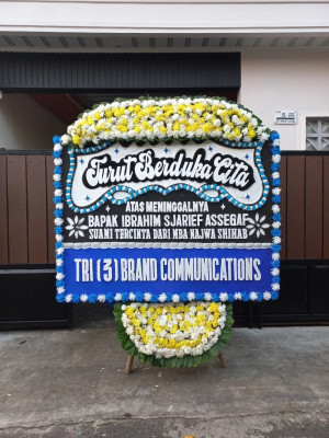 Papan Bunga Duka di Prigen